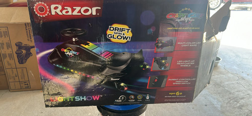 New out box razor crazy - of,